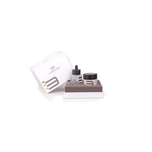 Eye & Lip Advanced Program: 30 ml eye cream and 15 ml lifting serum in eco-friendly packaging.