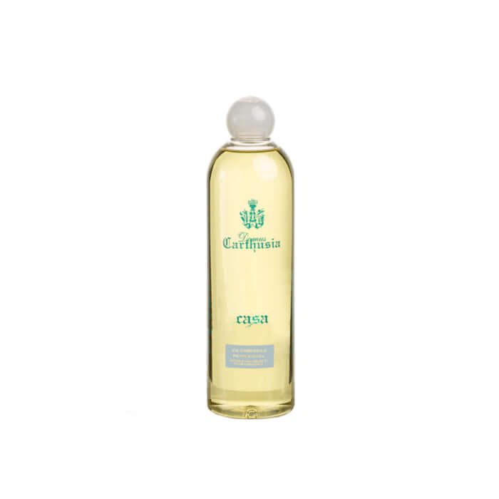 Flacone in plastica da 500 ml della fragranza Via Camerelle di Domus Carthusia per ricariche.