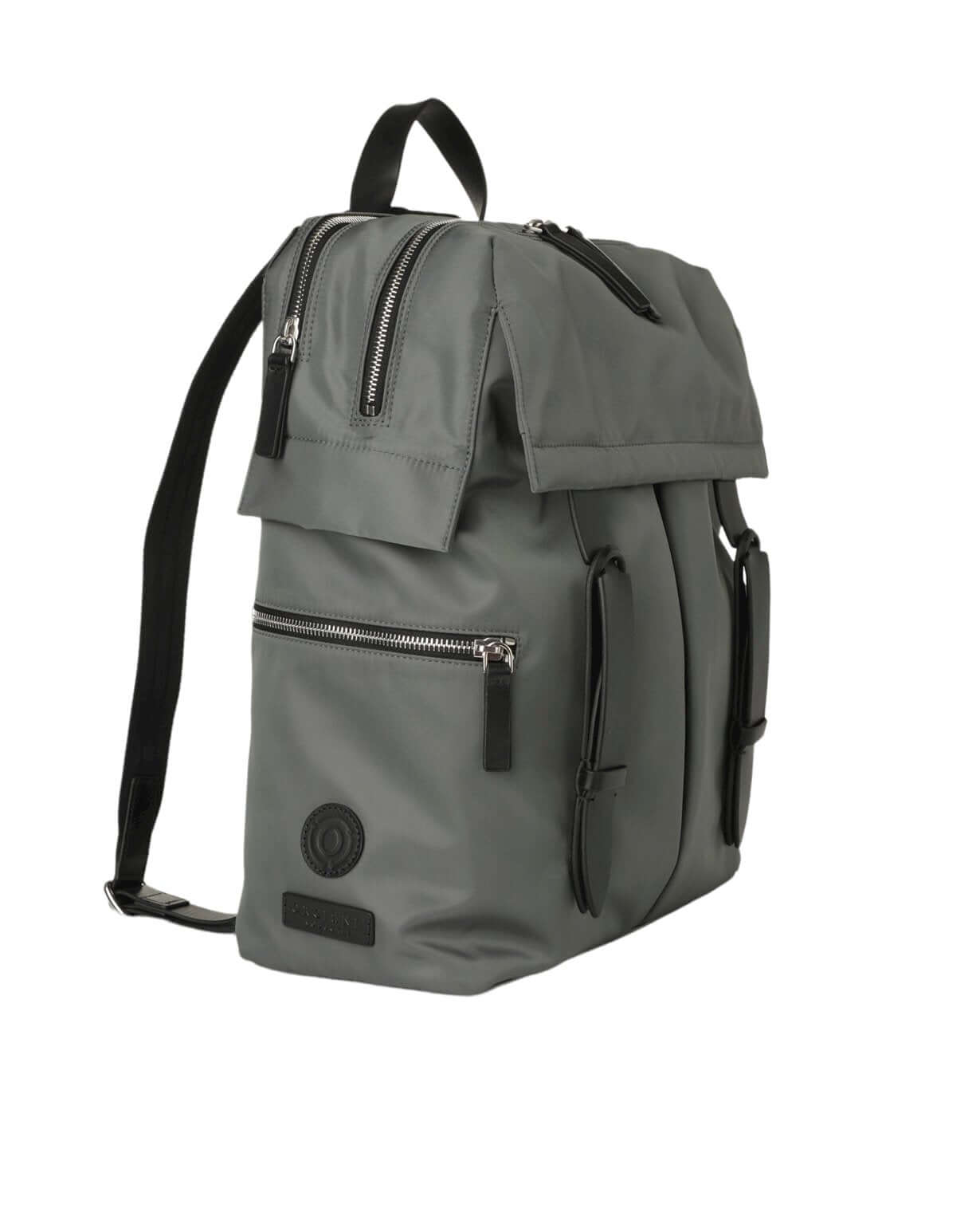 Zaino Nobuckle Planet Eco-Logic in eco-nylon, con spallacci, tasche frontali e dettagli in pelle vegetale.