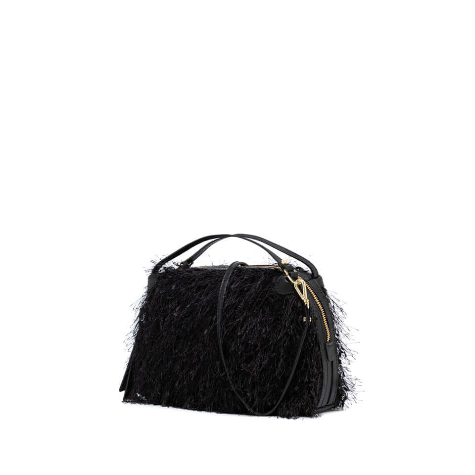 Borsa a mano ALIFA in tessuto sfrangiato nera con chiusura zip e tracolla regolabile, Gianni Chiarini Firenze.