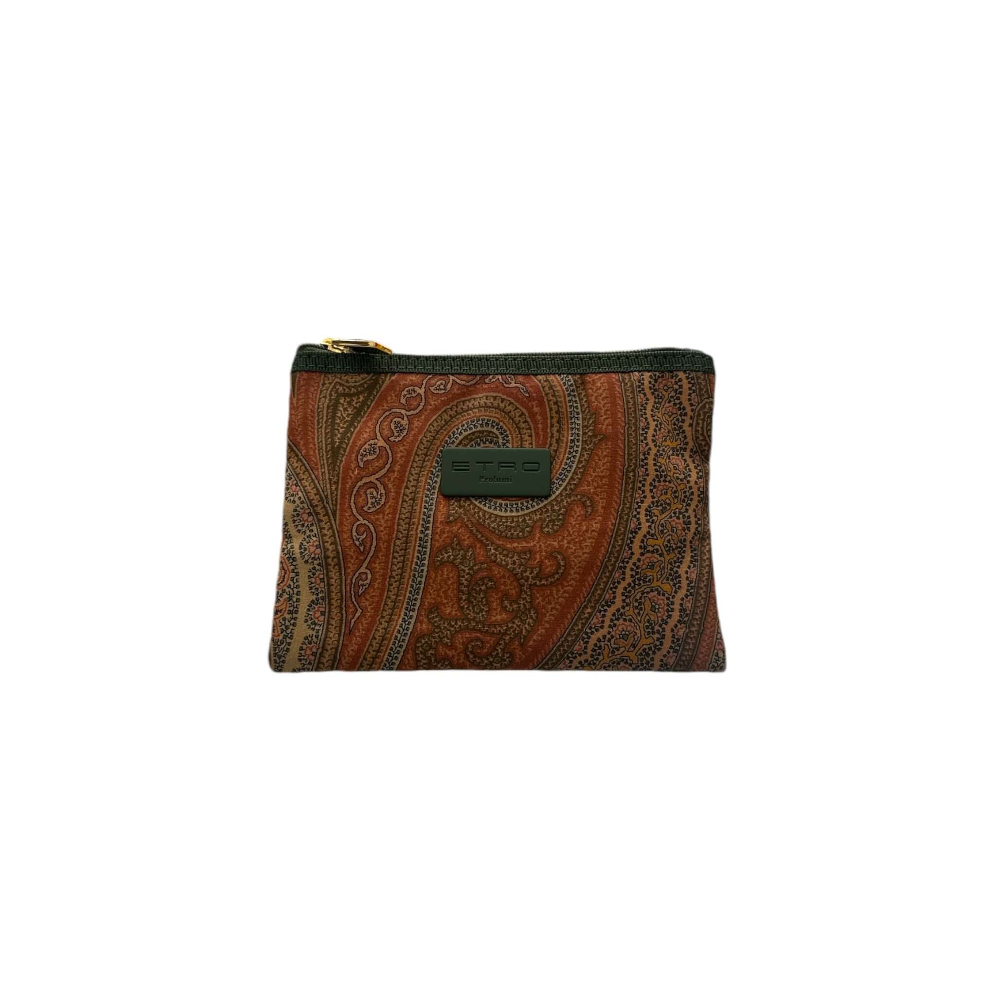 Busta Piccola Satin in nylon lavabile, chiusura a zip, design elegante, dimensioni 14x11,5x1 cm, accessorio pratico.