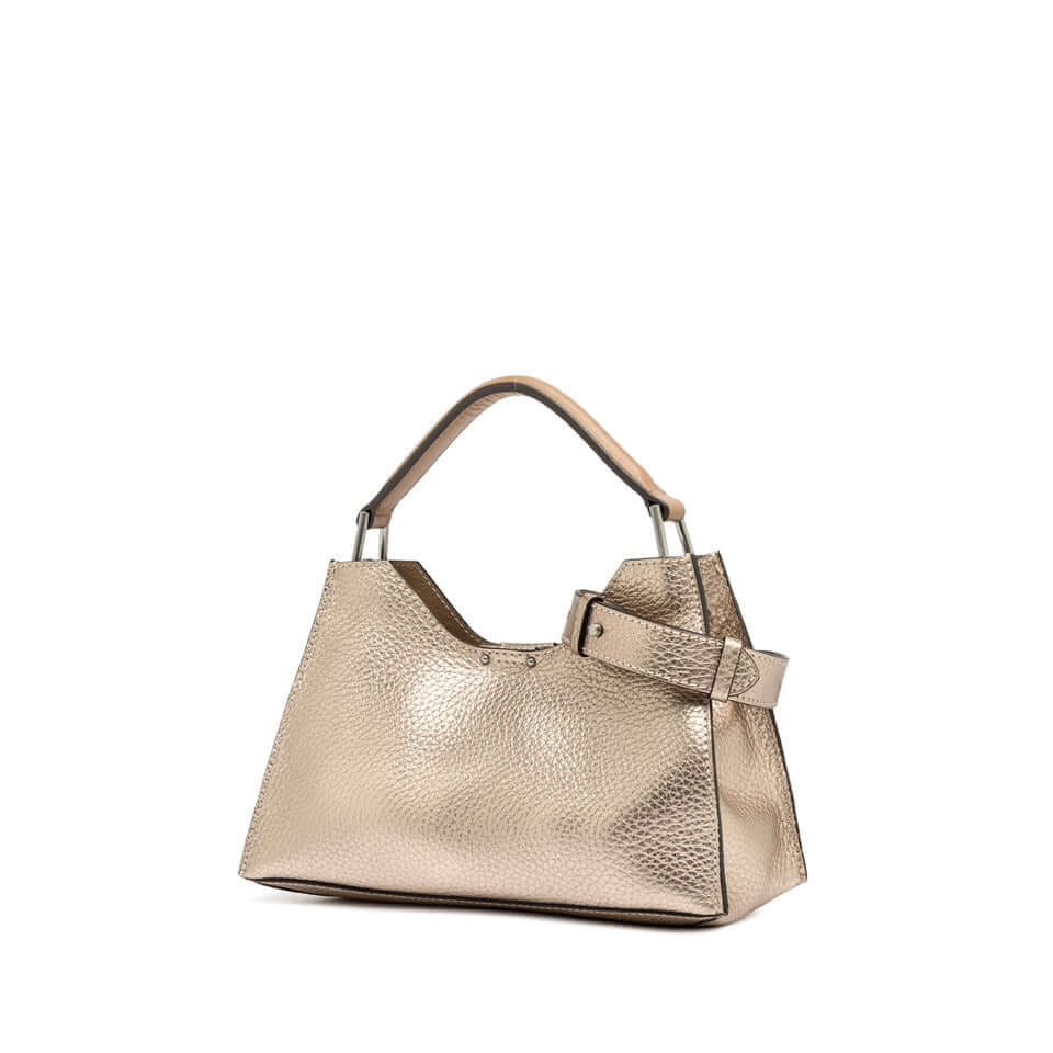 AURORA trapezoidal handbag by Gianni Chiarini in hammered leather, featuring adjustable shoulder strap and metallic details.
