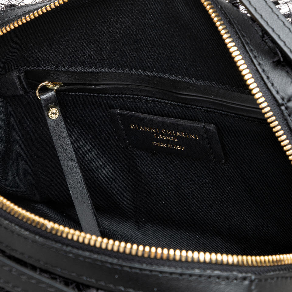 Interno della borsa a mano ALIFA di Gianni Chiarini Firenze con cerniera e tasca interna.