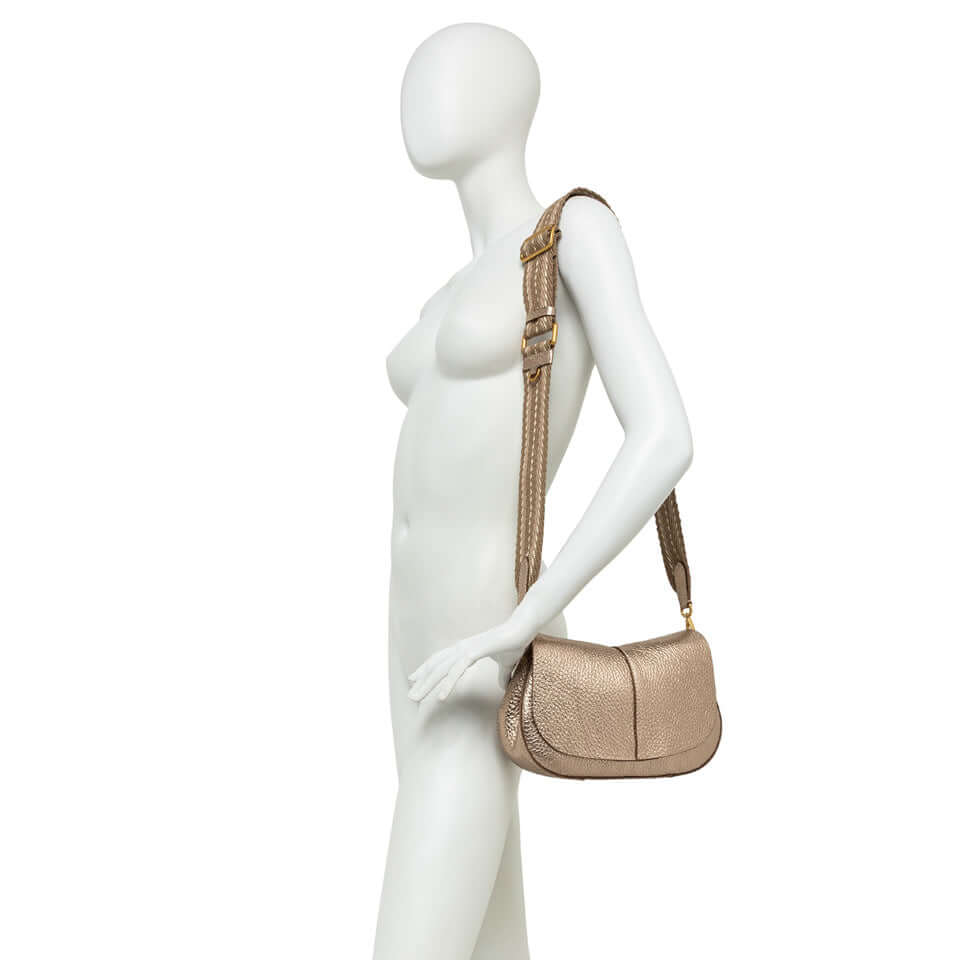 Helena Round by Gianni Chiarini Firenze, structured chic bag in bubble leather with double carry options.