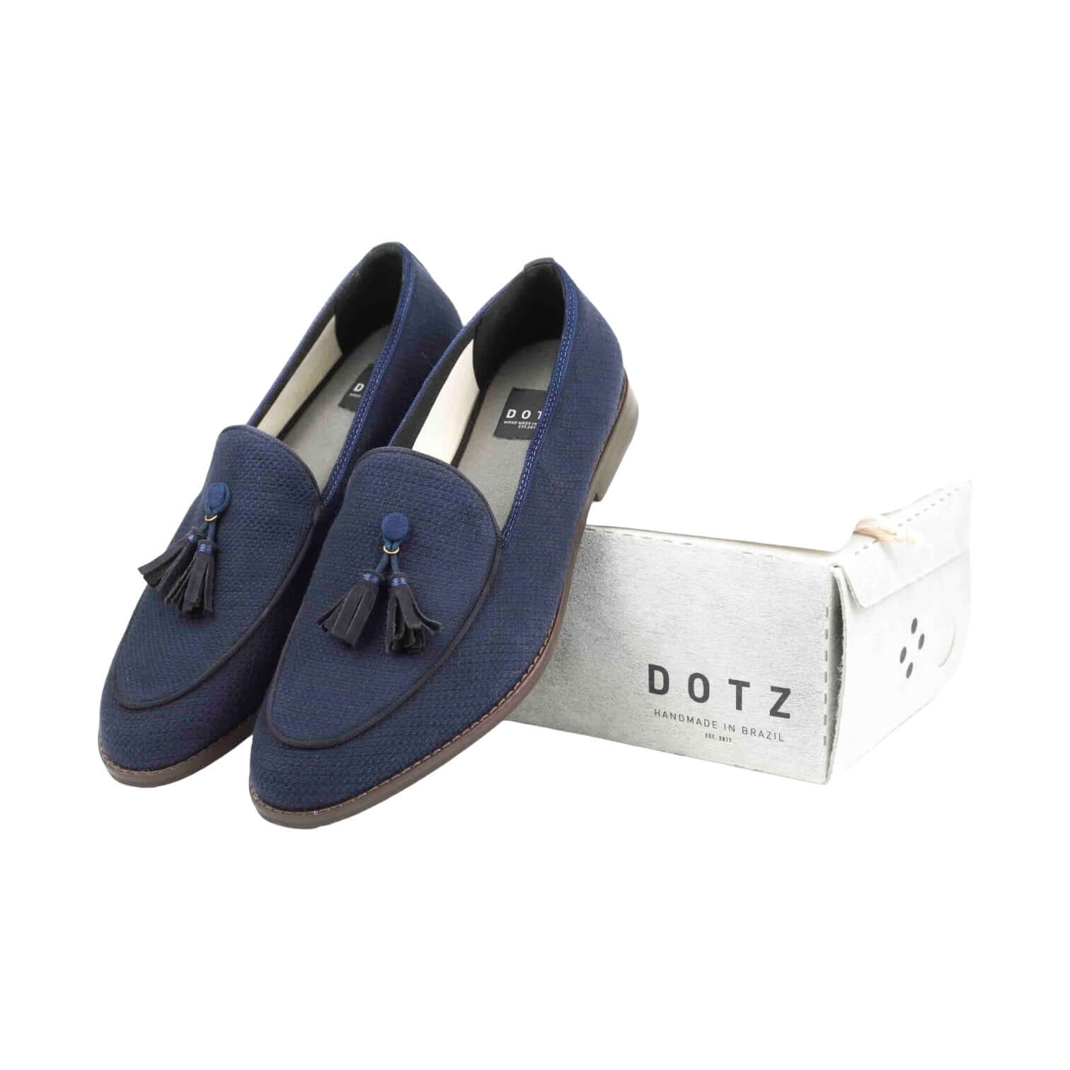 Mocassino Figo, scarpa classica blu con nappine, realizzata in modo sostenibile da DOTZ, unisex.