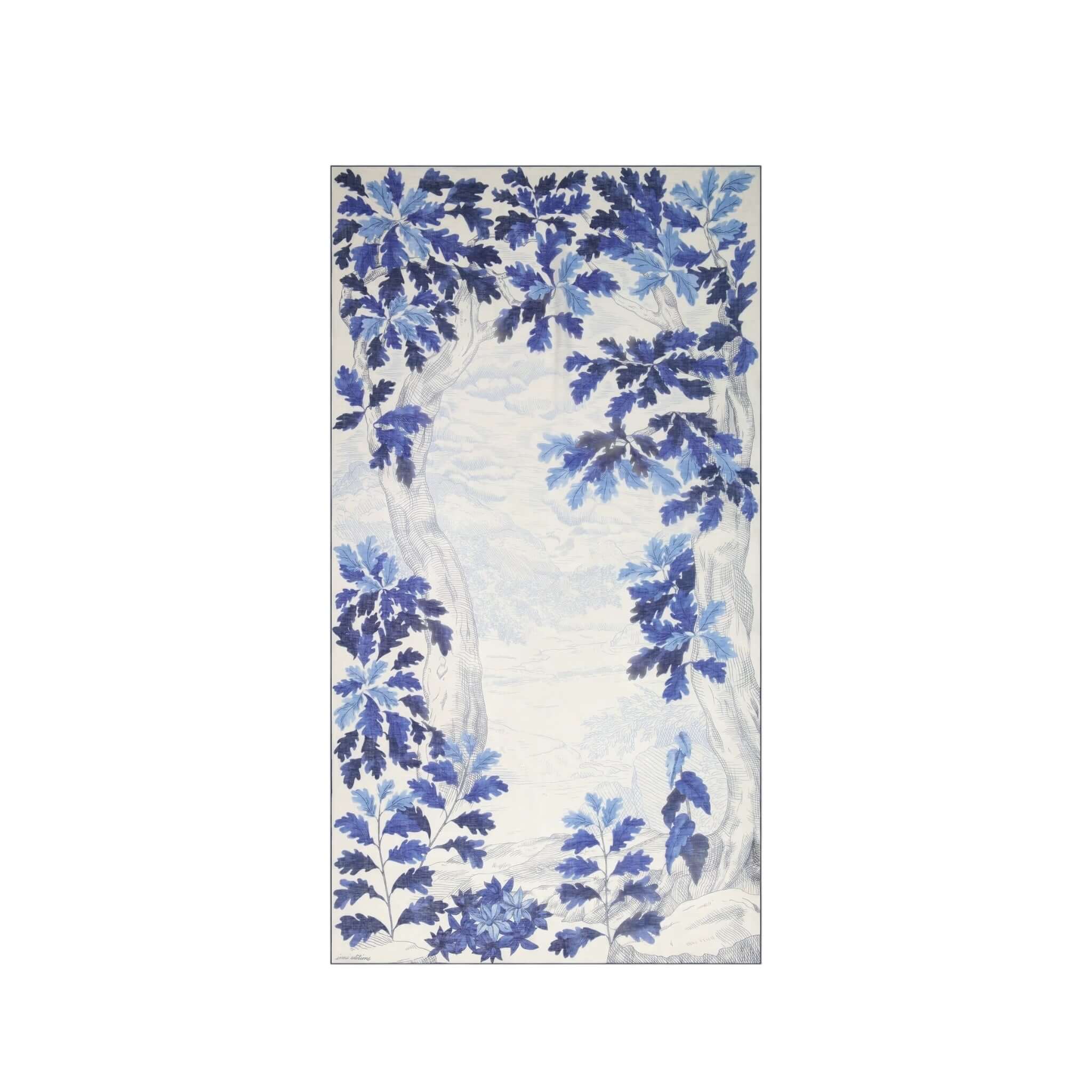 Sciarpa Amboise con design blu e bianco, stampata a mano, materiale arioso e lavaggio a secco consigliato.