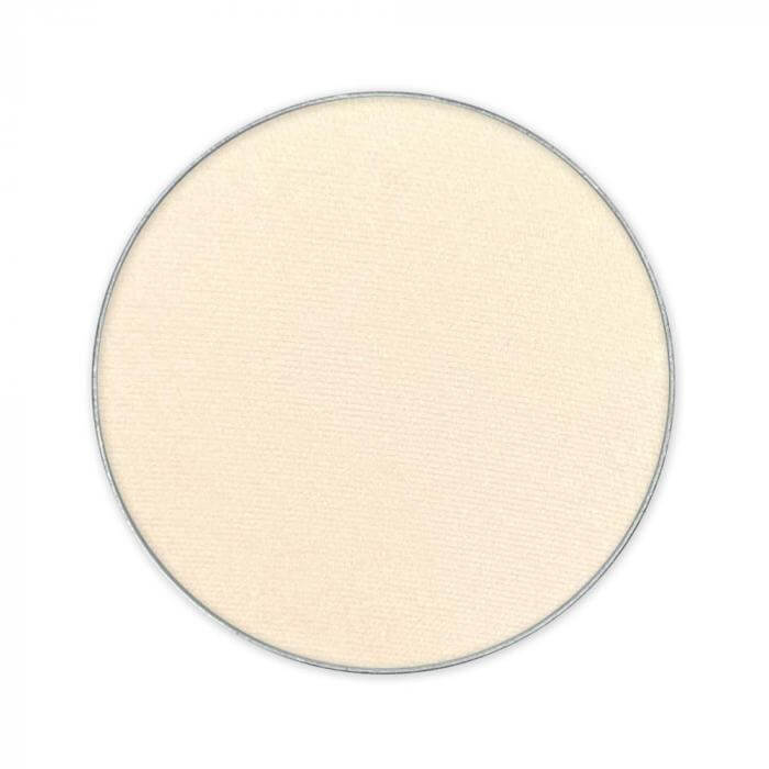 Ombretto Frosty Yvory, pearl ivory eyeshadow in a 0.4g pan for shimmering makeup looks.