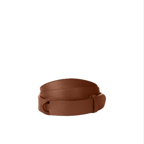 Cintura Nobuckle Micron in Pelle: cinturino in pelle martellata, regolabile, finitura opaca, made in Italy, taglia unica.