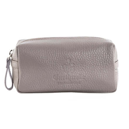 Borsello in pelle Carthusia, grigio, con zip e logo, 16x8x6 cm, 100% made in Italy.